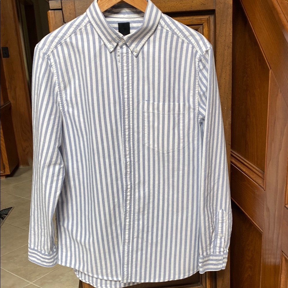 H&M Blue and White Casual Button Down Shirt